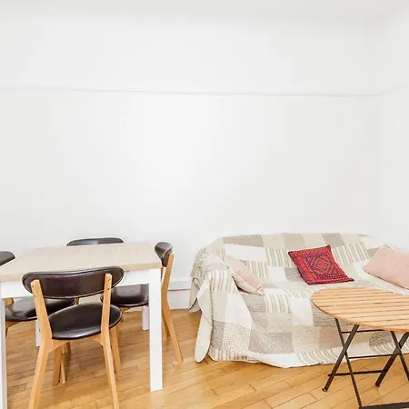 Apartment Superb Cosy Apartment In Paris