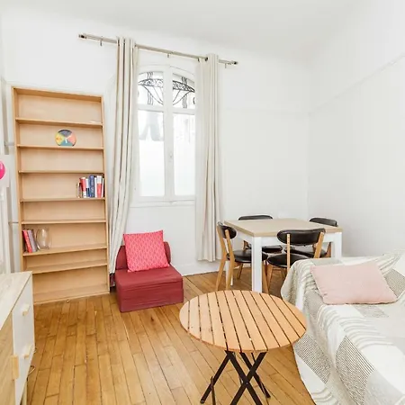 Apartment Superb Cosy Apartment In Paris